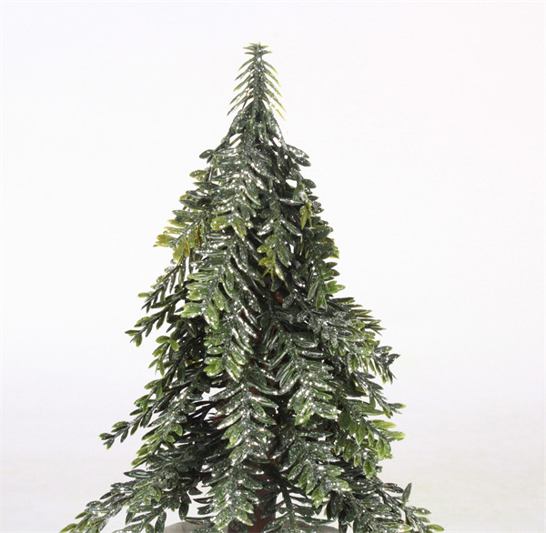 Pine Tree für weihnachtliches grünes Finish